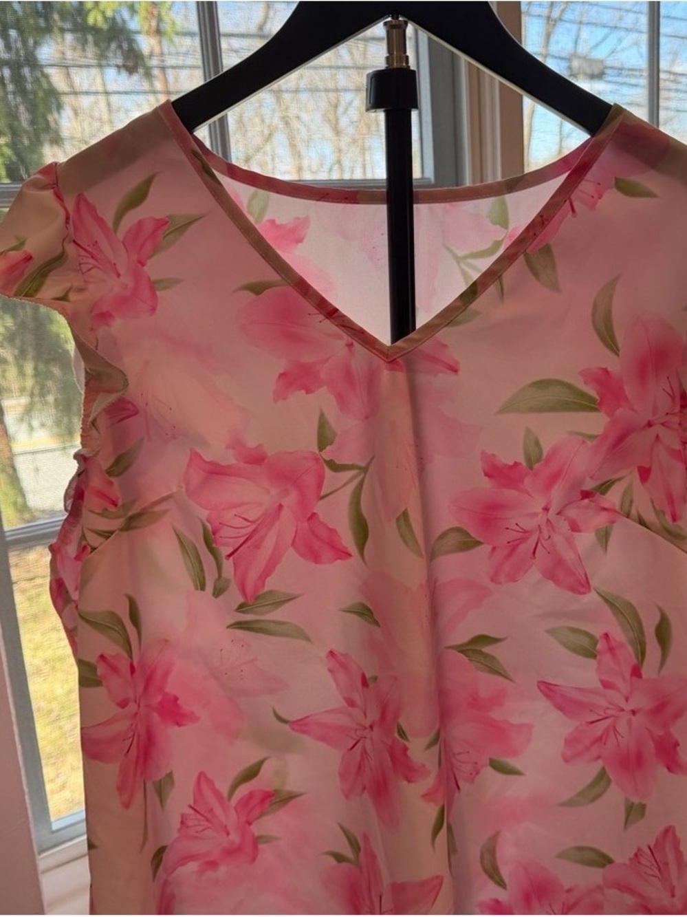 Floral Pink V-Neck Sleeveless Camisole